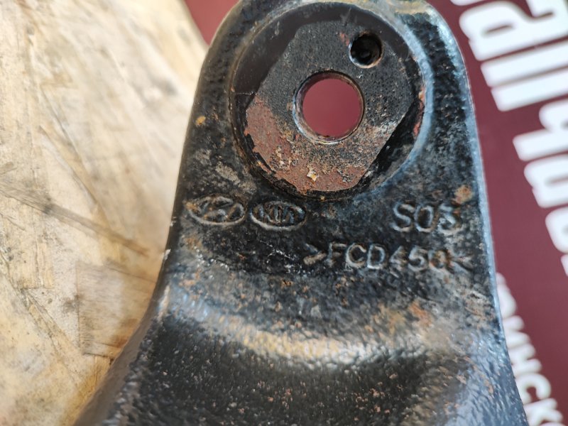 Опора двигателя