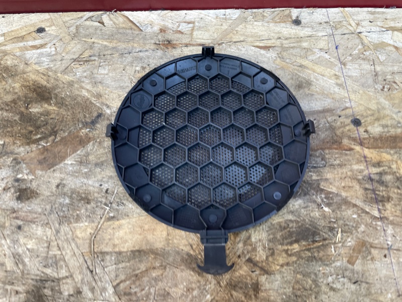 Крышка динамика