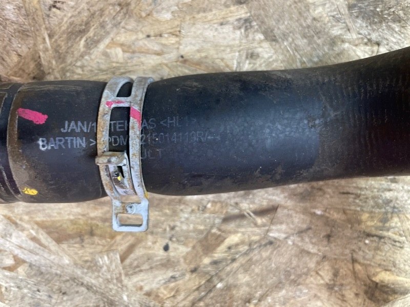 Патрубок радиатора