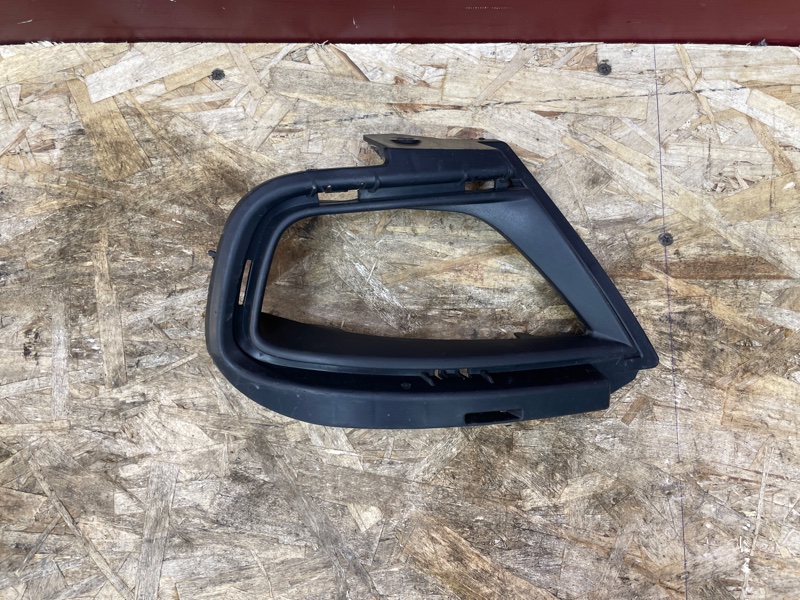 Кронштейн противотуманной фары