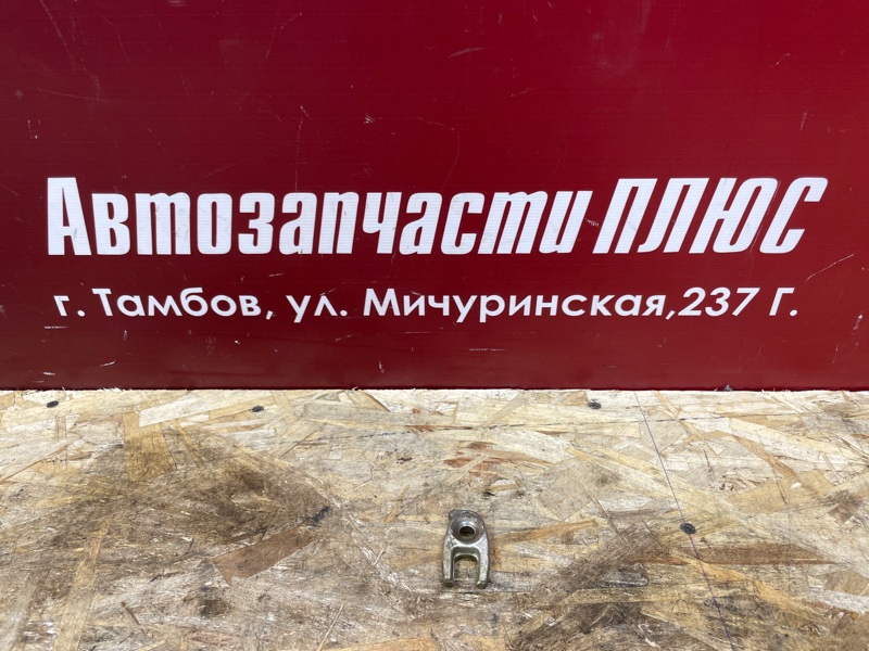 Кронштейн форсунки