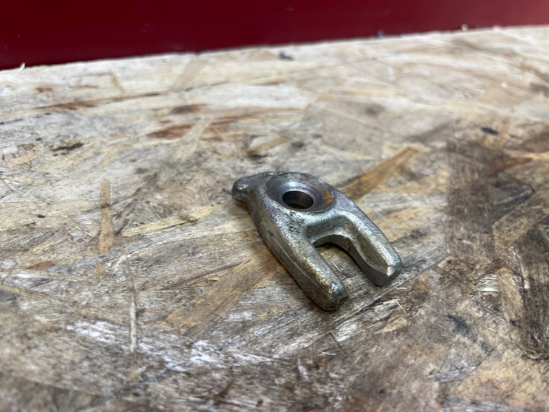 Кронштейн форсунки