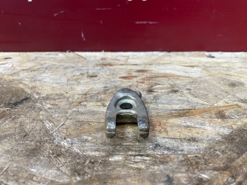 Кронштейн форсунки