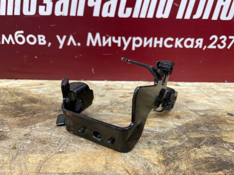 Кронштейн ТНВД