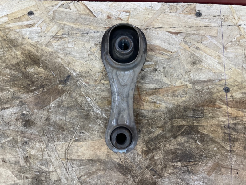 Опора двигателя