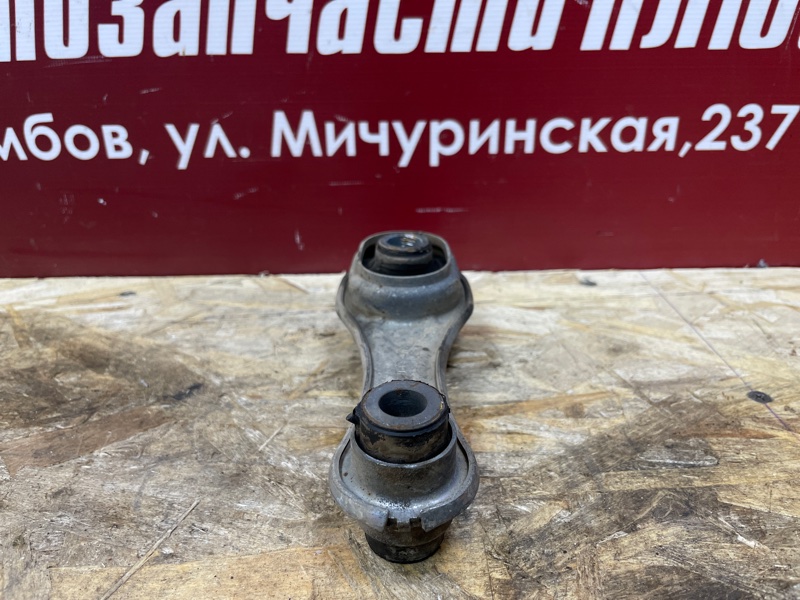 Опора двигателя