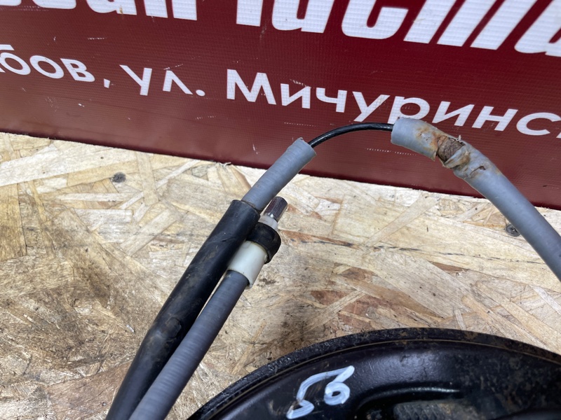 Кулак поворотный