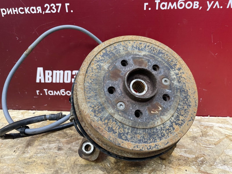 Кулак поворотный