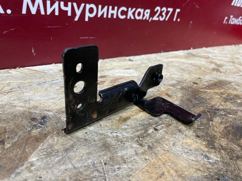 Кронштейн ТНВД