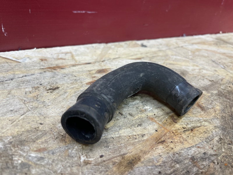 Патрубок интеркулера