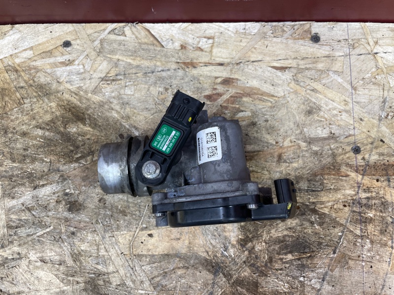 Дроссельная заслонка