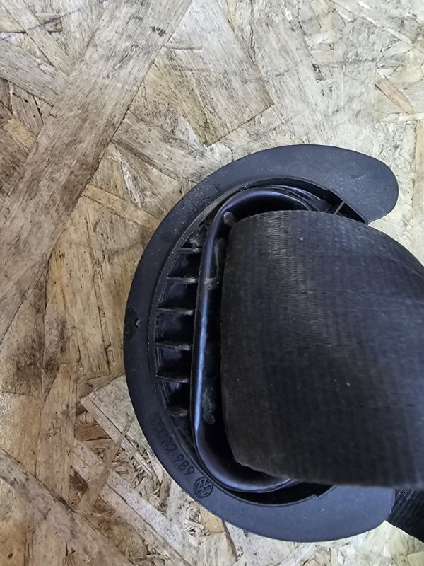 Ремень безопасности