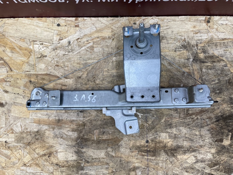 Стеклоподъемник    двери