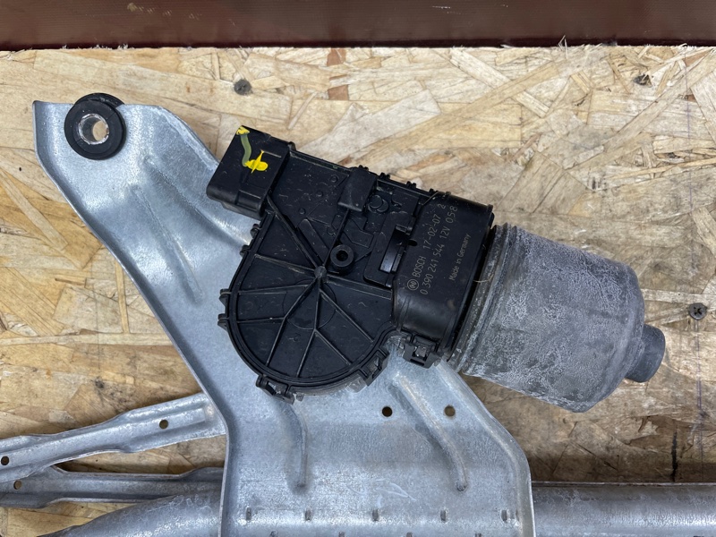 Трапеция дворников