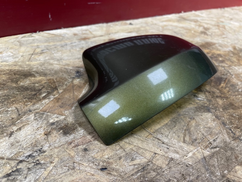 Крышка зеркала