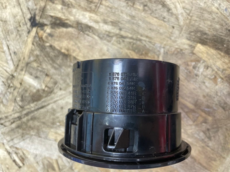 Воздушный дефлектор салона