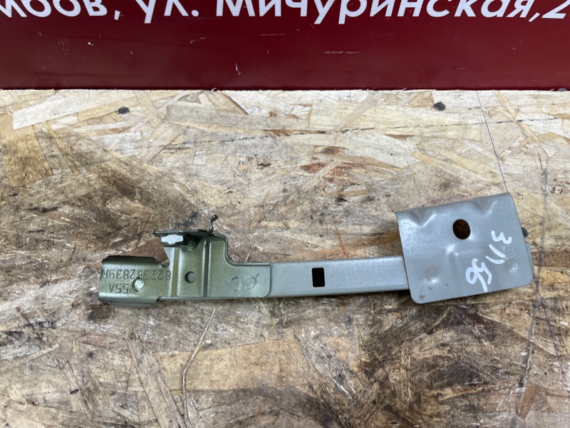 Направляющая стекла     двери