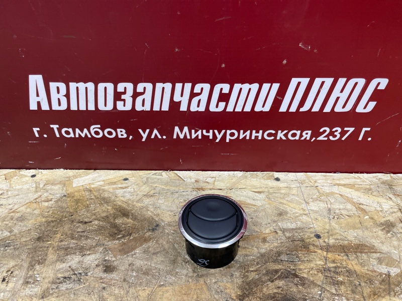 Воздушный дефлектор салона