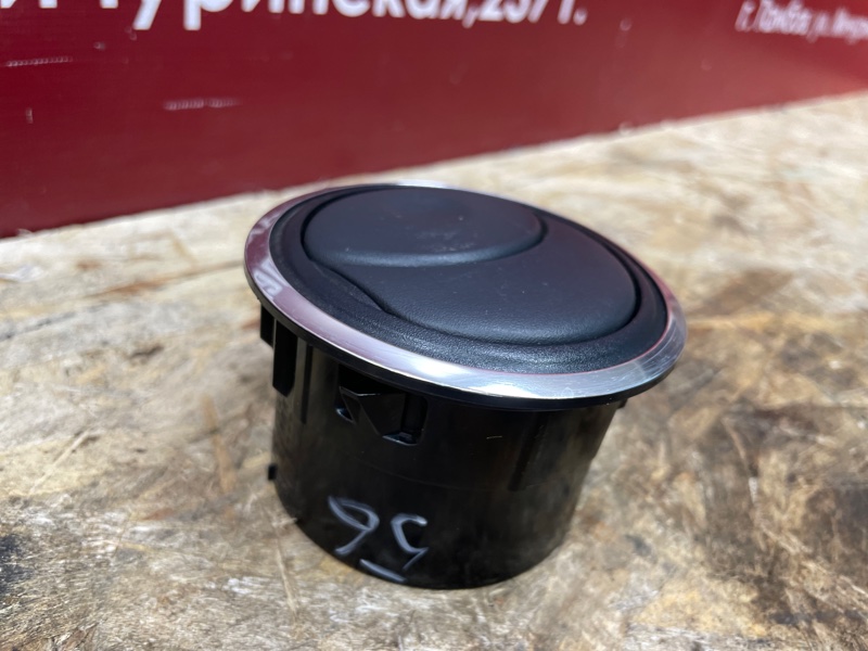 Воздушный дефлектор салона