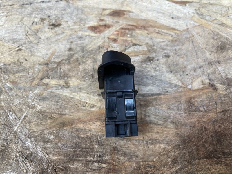 Кнопка аварийной сигнализации