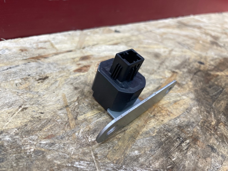 Датчик ускорения