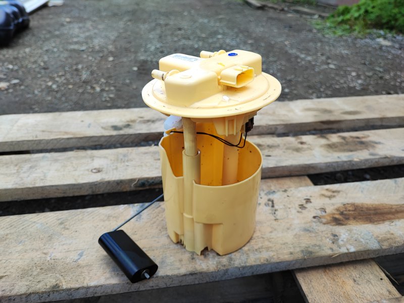 Бензонасос