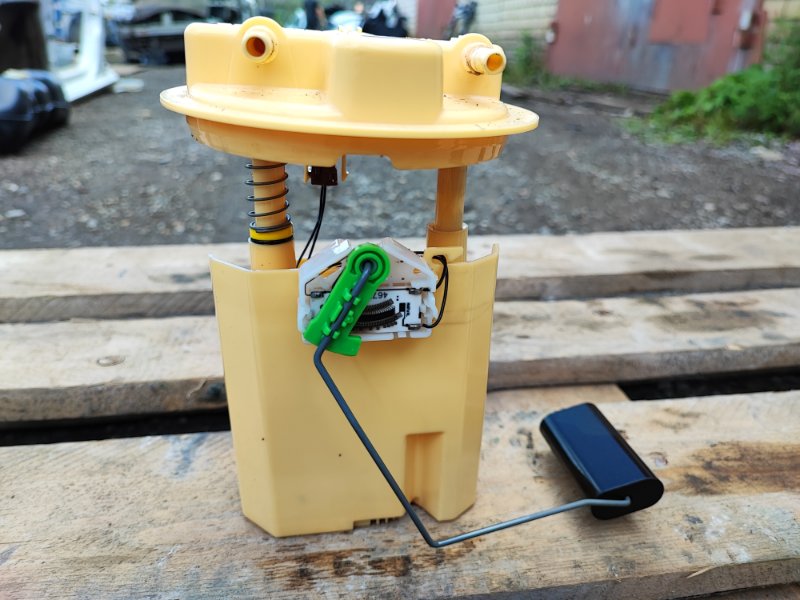 Бензонасос