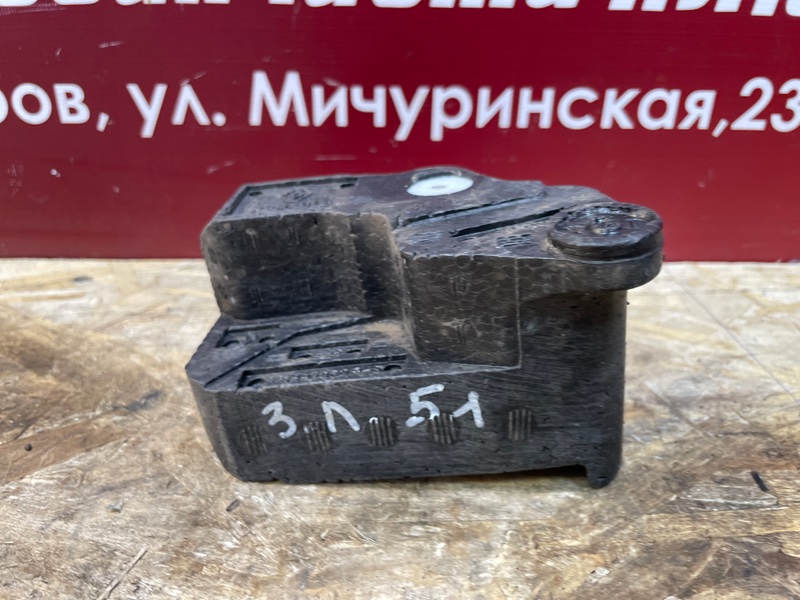 Абсорбер двери