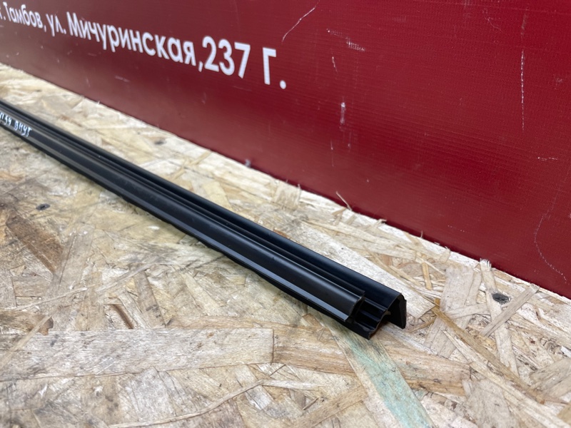 Уплотнитель стекла двери внутренний