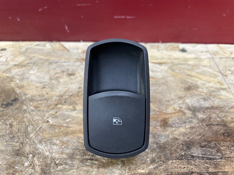 Кнопка стеклоподъемника