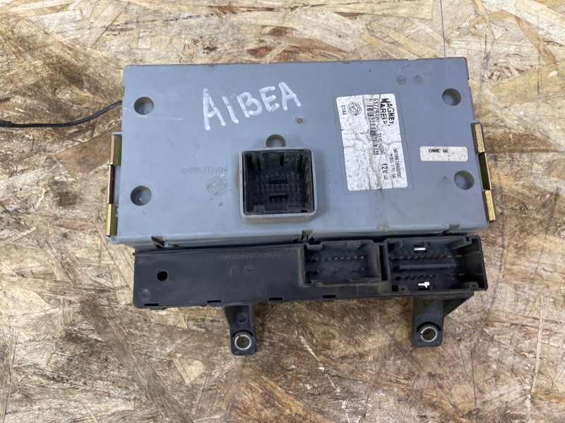 Блок предохранителей