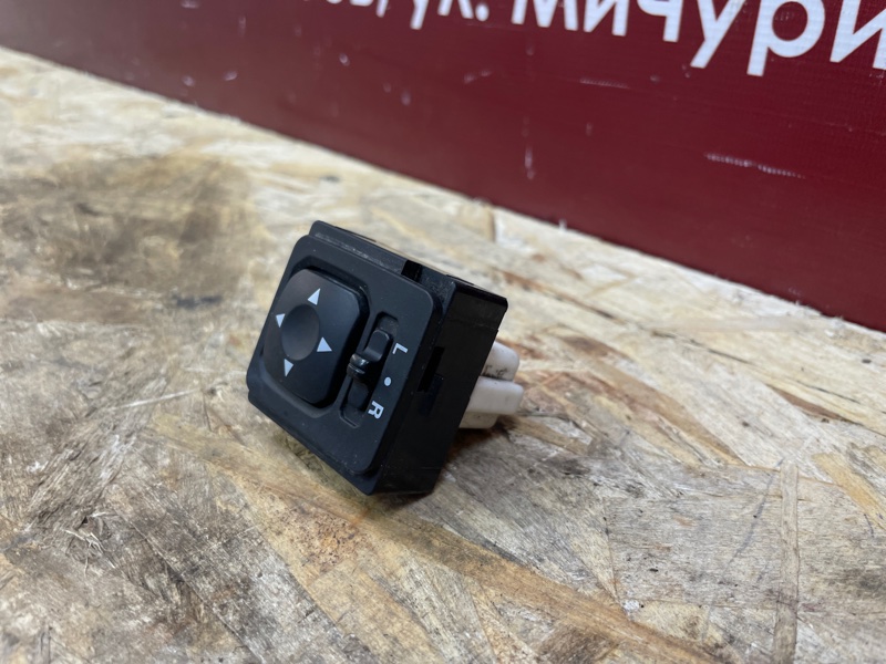 Блок регулировки зеркал