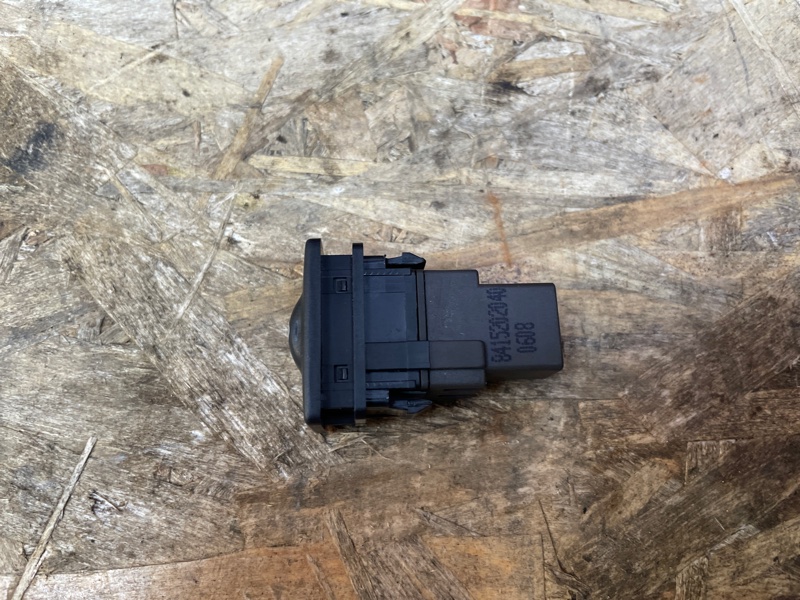 Кнопка корректора фар