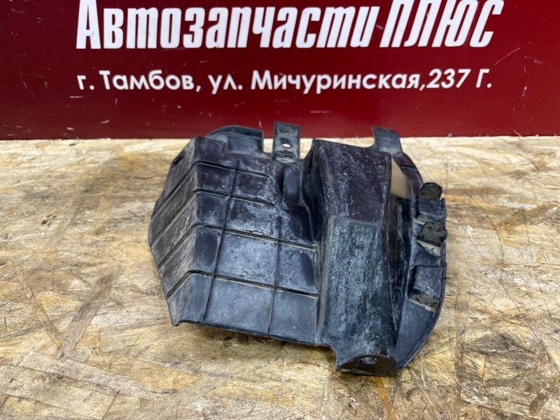 Пыльник бампера