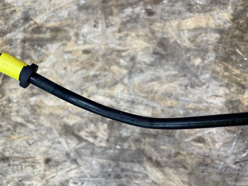 Трубка топливная