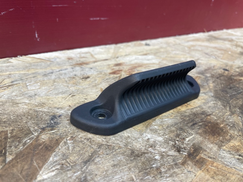 Ручка открывания багажника