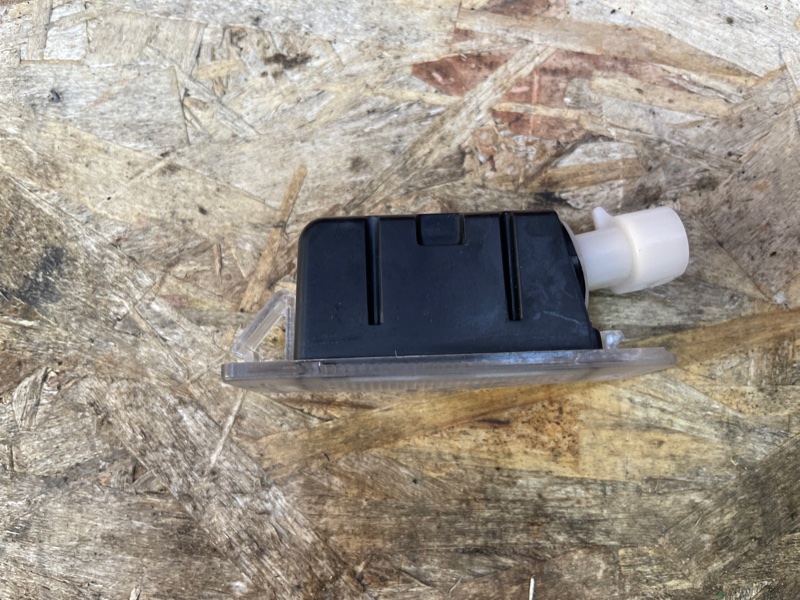 Плафон подсветки номера