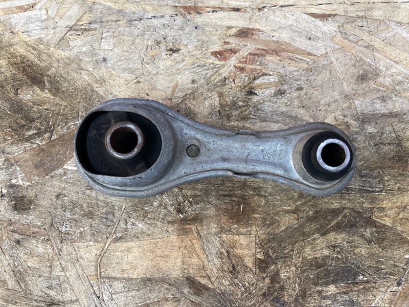 Опора двигателя