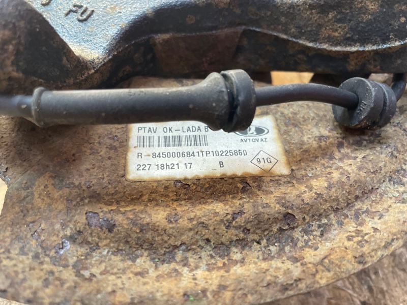 Кулак поворотный