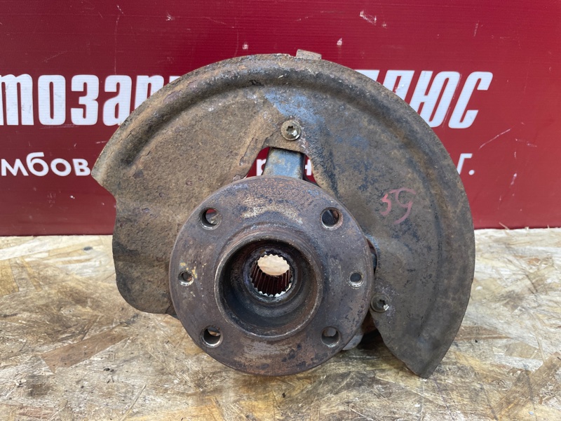 Кулак поворотный