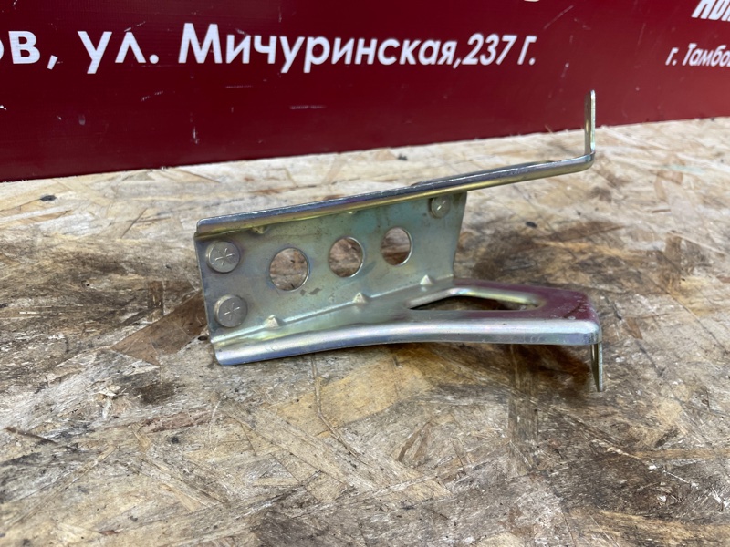 Кронштейн педали газа