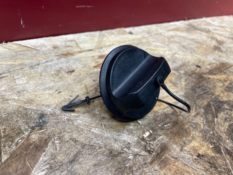 Крышка топливного бака