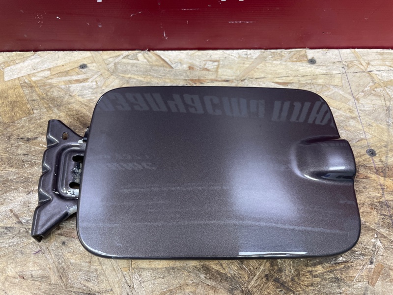 Лючок бензобака