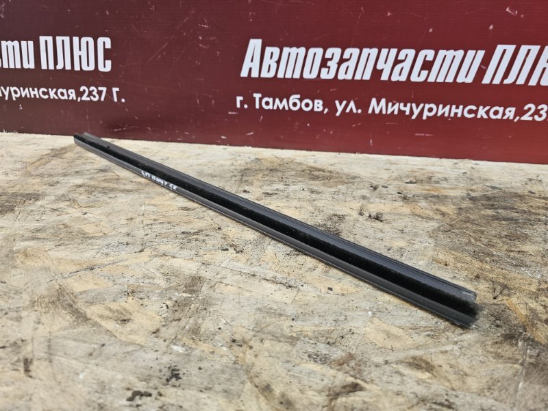 Уплотнитель стекла двери внутренний