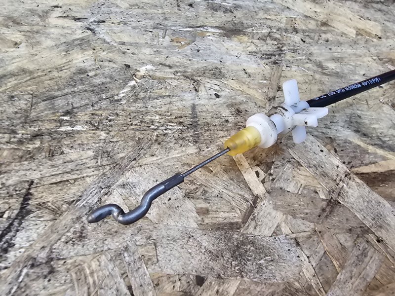 Трос замка двери