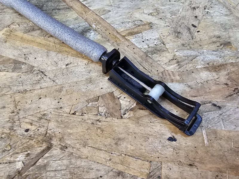 Трос замка двери