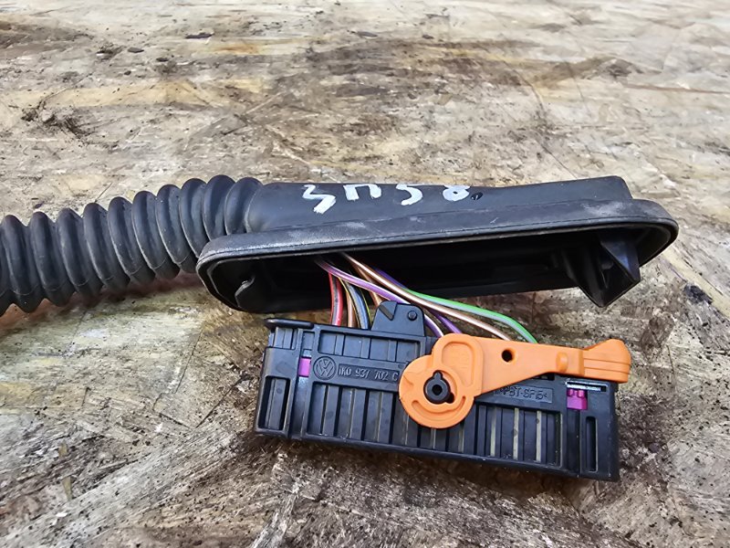 Проводка      двери