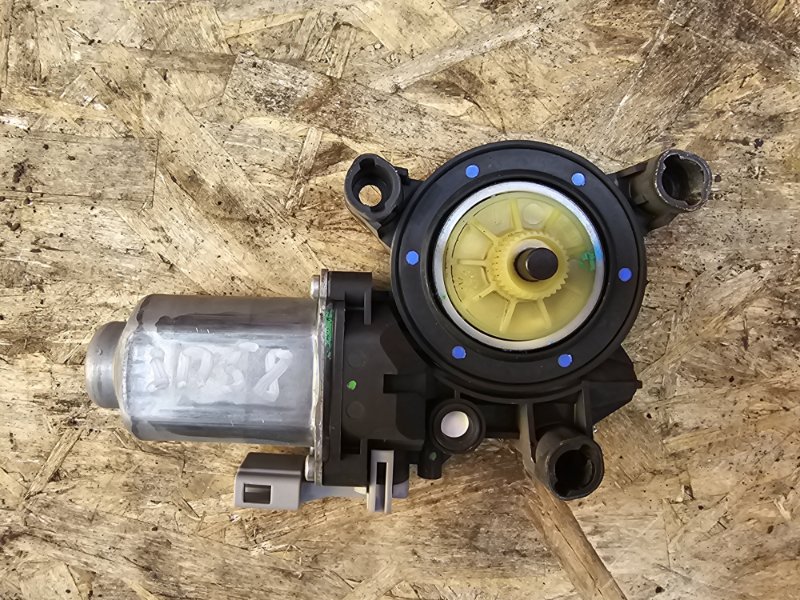 Мотор стеклоподъемника