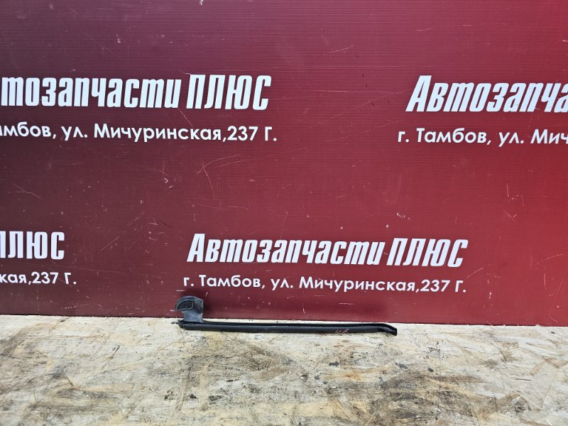 Уплотнитель      двери