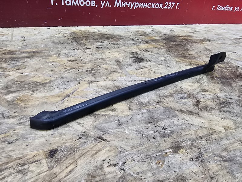 Уплотнитель      двери